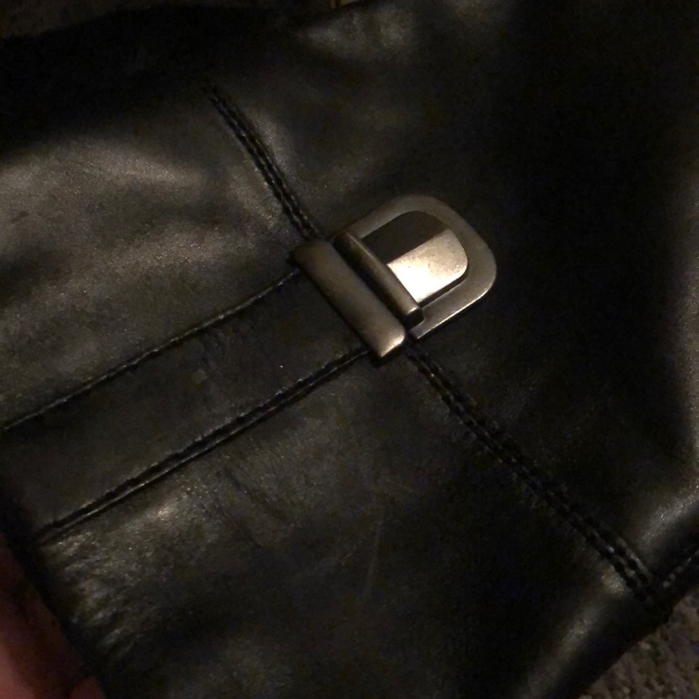 Heeled boot - Picture 2 of 2